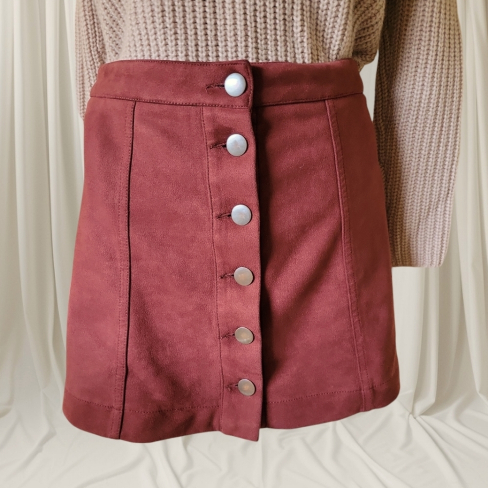 Forever21 Maroon suede-like fabric mini skirt, EUC